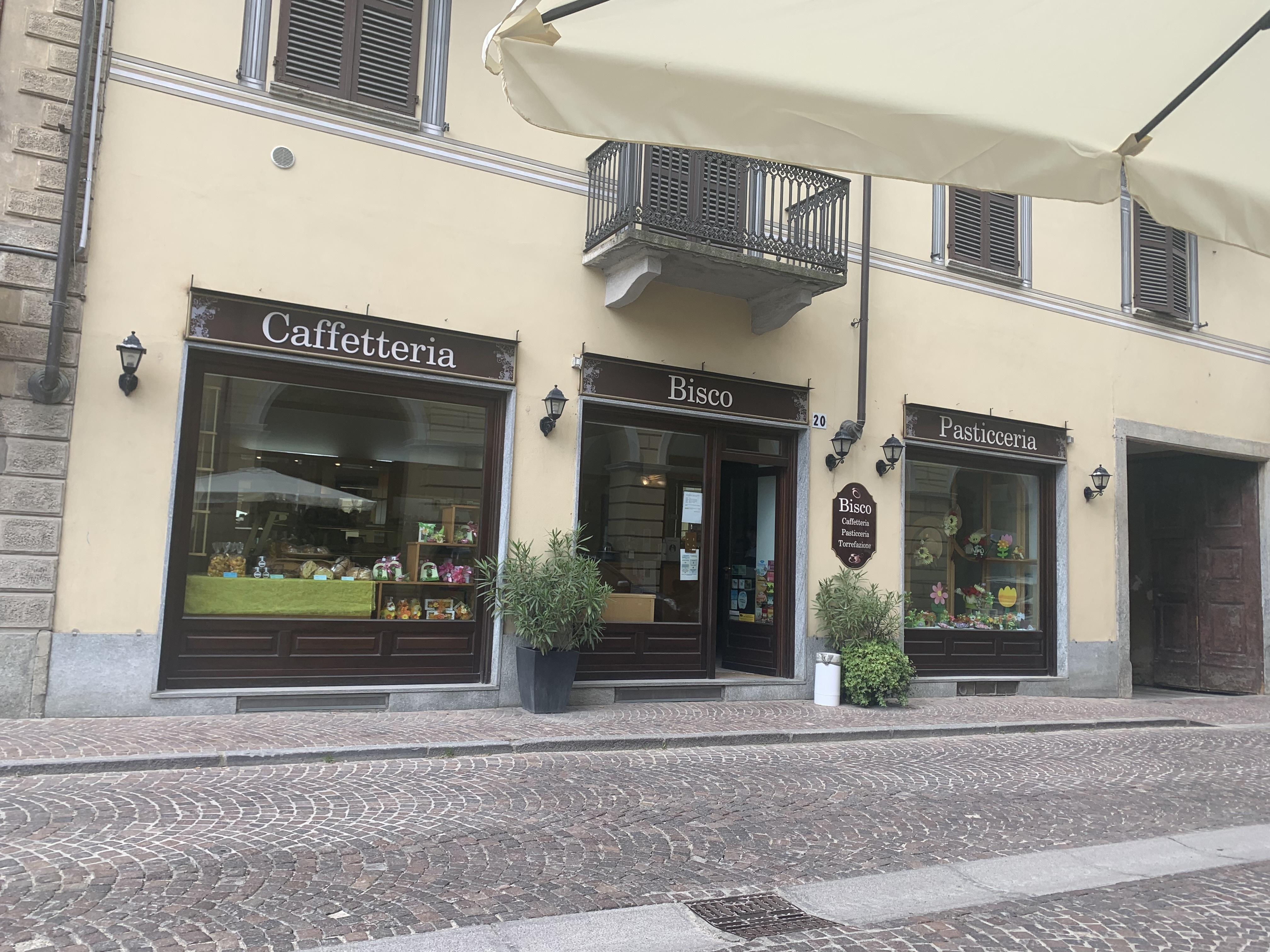 Bisco.jpeg Bisco.jpeg